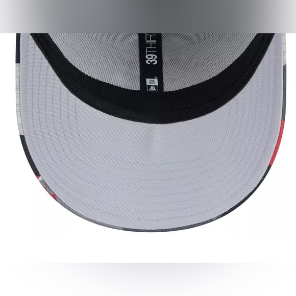 New Era Boston Red Sox 39Thirty Active Stretch Fit Camo Hat - Picture 7 of 7